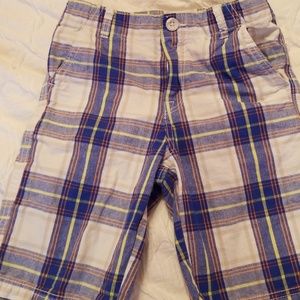 Boy's size 8 plad shorts